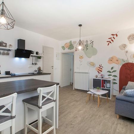 Apartment Vinotoc Изола Экстерьер фото